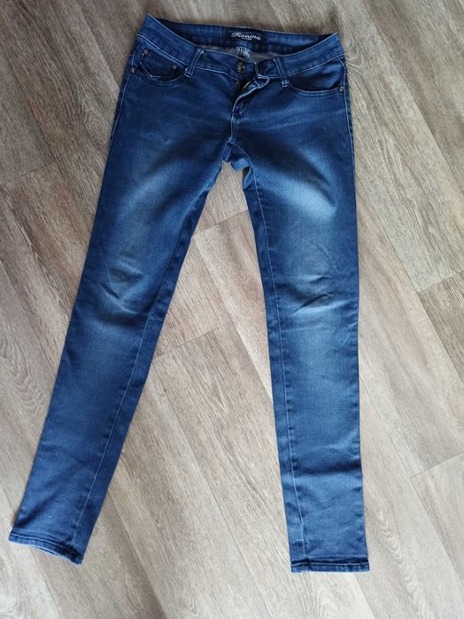 Джинси жіночі М Б/у