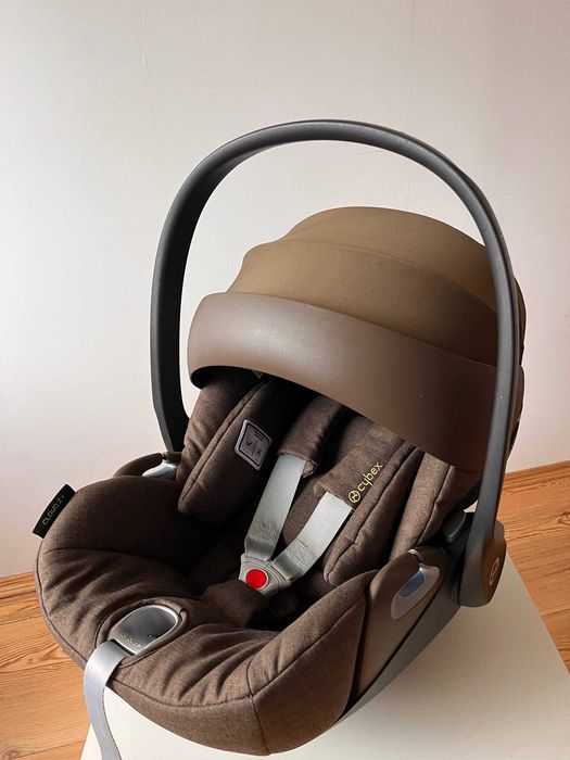 Автокрісло з базою Cybex Cloud Z i-size коричнневе