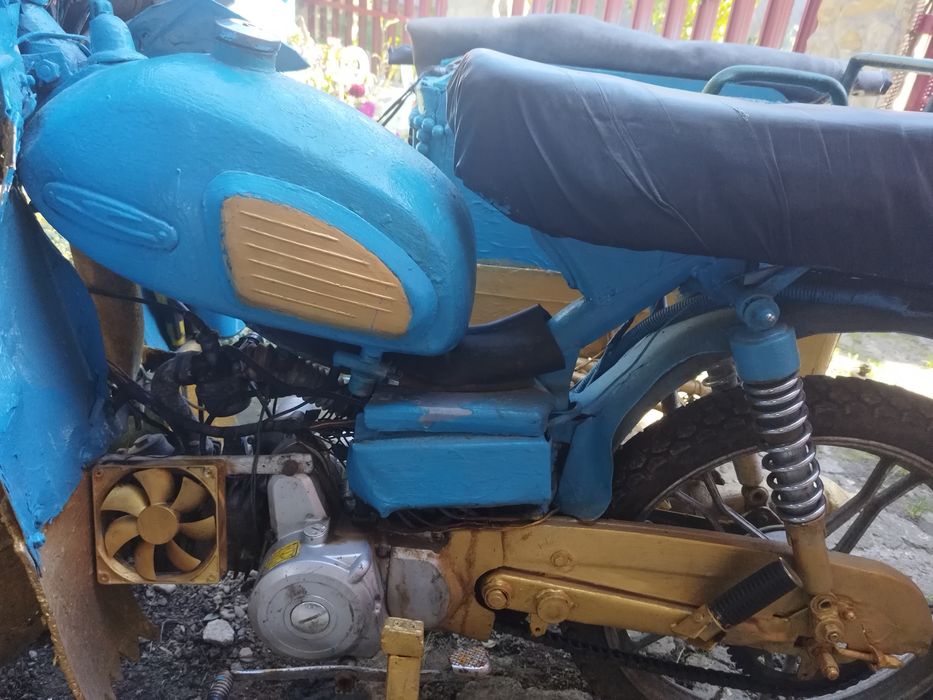 Мотоцикл Дельта з коляскою