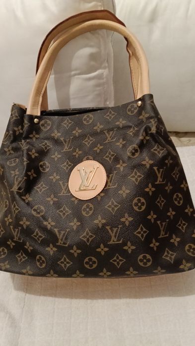 Mala a estrear, bastante espaçosa