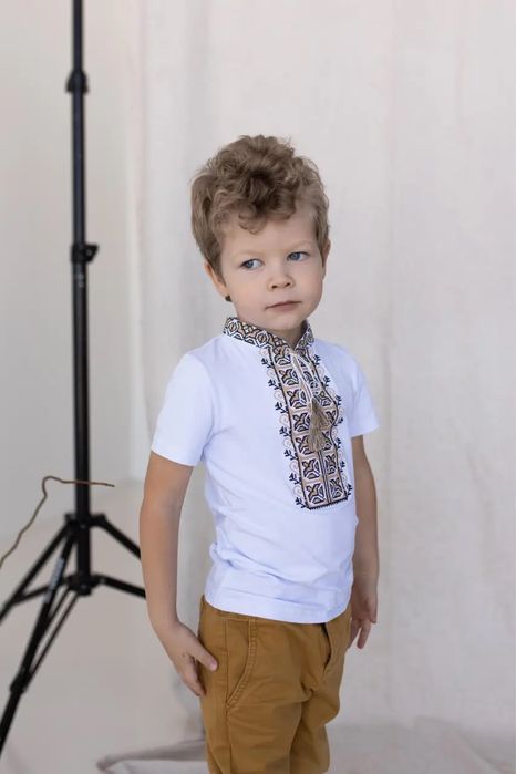 Вишита футболка для хлопчика, 128см