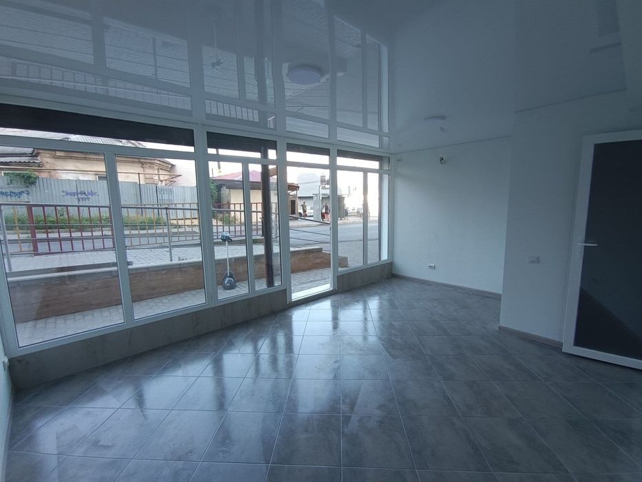 ПРОДАЖА ПОМЕЩЕНИЕ 72.6 м2 +  веранда  ПОД  КАФЕ/СТОЛОВУЮ по дороге на