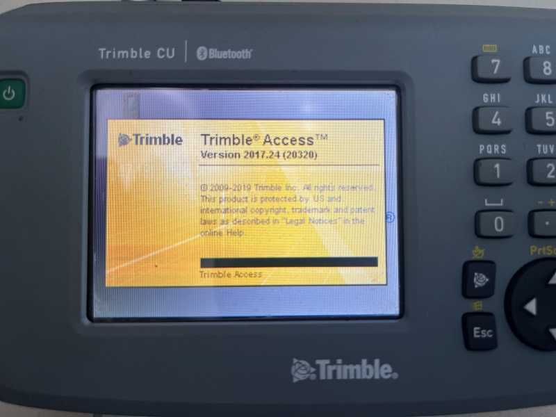 Zestaw Trimble TCU model 3 oprogramowanie Access 2017.24 z akcesoriami