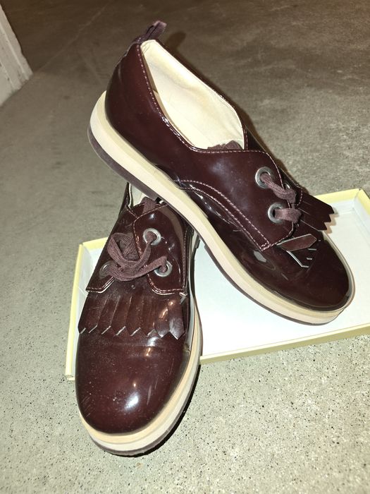 Eleganckie buty-lofery ZARA w kolorze bordo