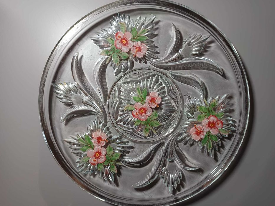 Prato Decorativo em Vidro Trabalhado – Pintura Floral Manual