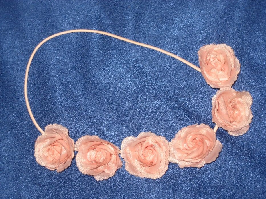 Обруч, ободок з квітами на голову нарядний