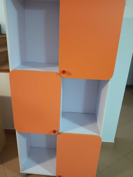 Estante quarto de criança