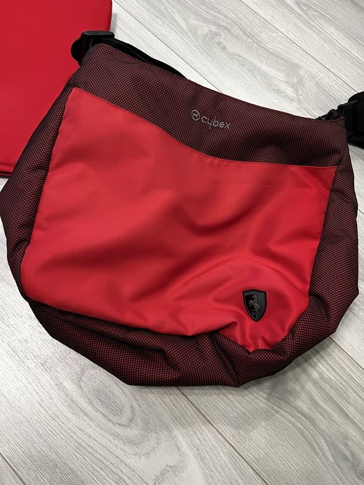Сумка Cybex Ferrari Racing Red