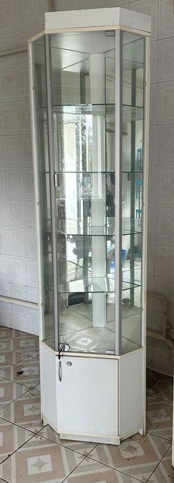 Стелаж дзеркальний