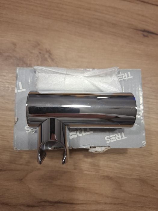 Uchwyt prysznicowy Tres