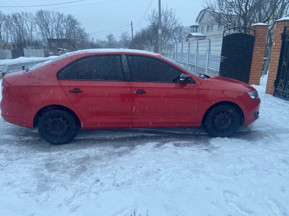 Продам шкода рапід