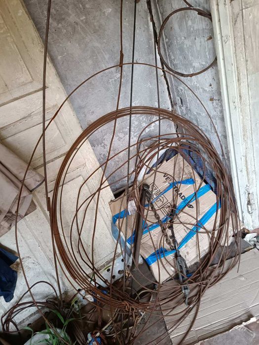 Трос стальной 7 мм 50 метров со струбциной и цепью