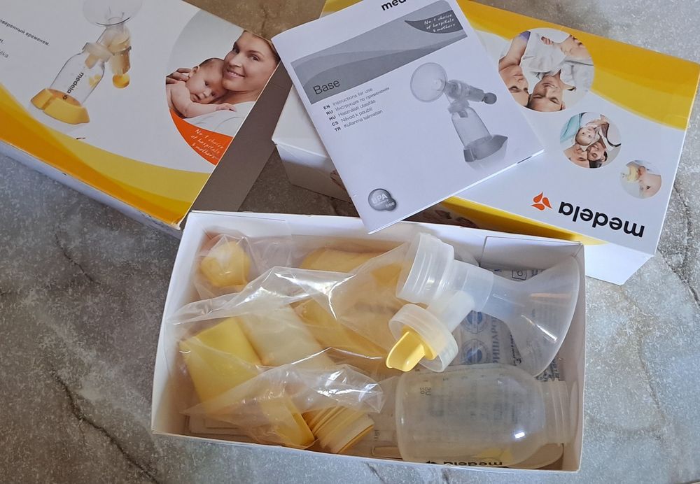 Механічний молоковідсмоктувач  medela