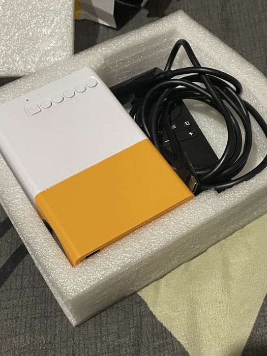 Проектор для домашнего кинотеатра