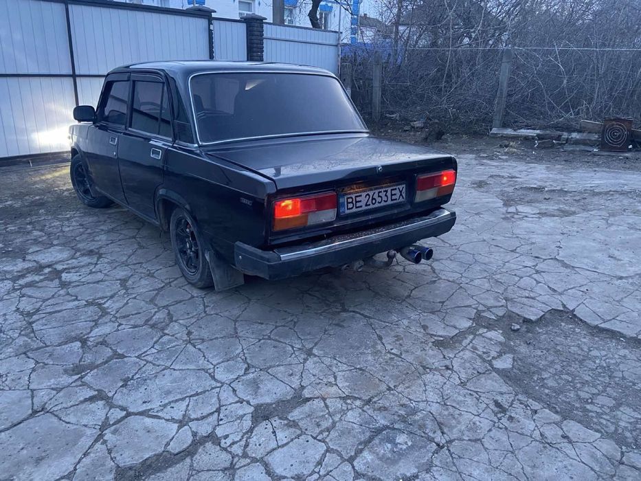 Ваз 2107.