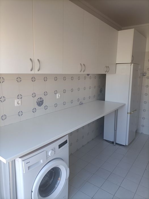 T2 em Algés arrenda-se | grandes terraços | 10.º piso | Óptima vista e excelente localização
