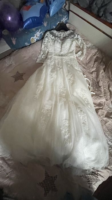 Весільна сукня А-силуету (принцеса