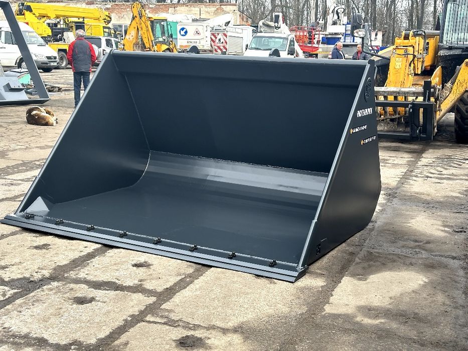 Ківш 3,5 м³ Evolution (на навантажувач JCB, Manitou, Dieci), ніж Hardox