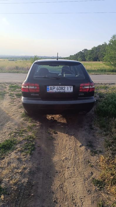 Продам VOLVO V 40