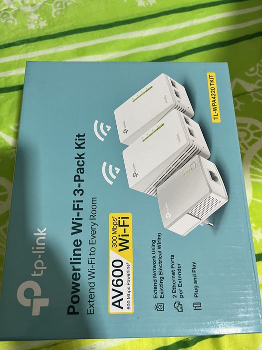 TP-LINK Powerline Wi-Fi 3-Pack Kit AV600 300 Mbps (Brand New, Never Used)64750734861185120