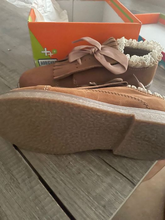 Sapato de criança novo n33