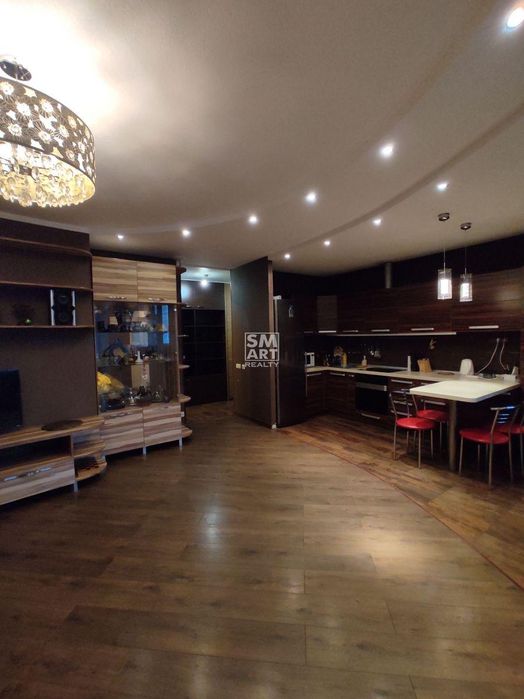 Сдам 3-к квартиру 109м2. ул. Урлівська, 11/44. 25000 грн