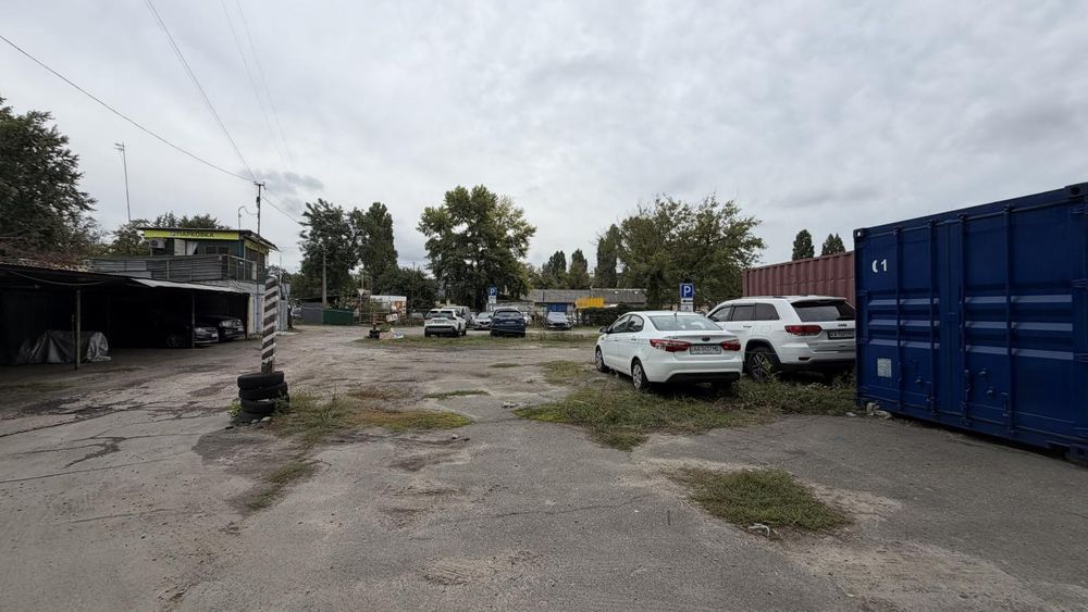 Оренда паркування вул. Сиваська, 1