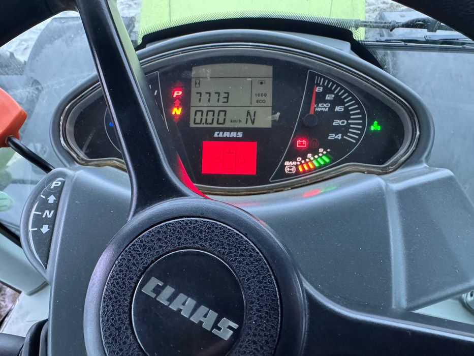 Продаж Claas Axion 920