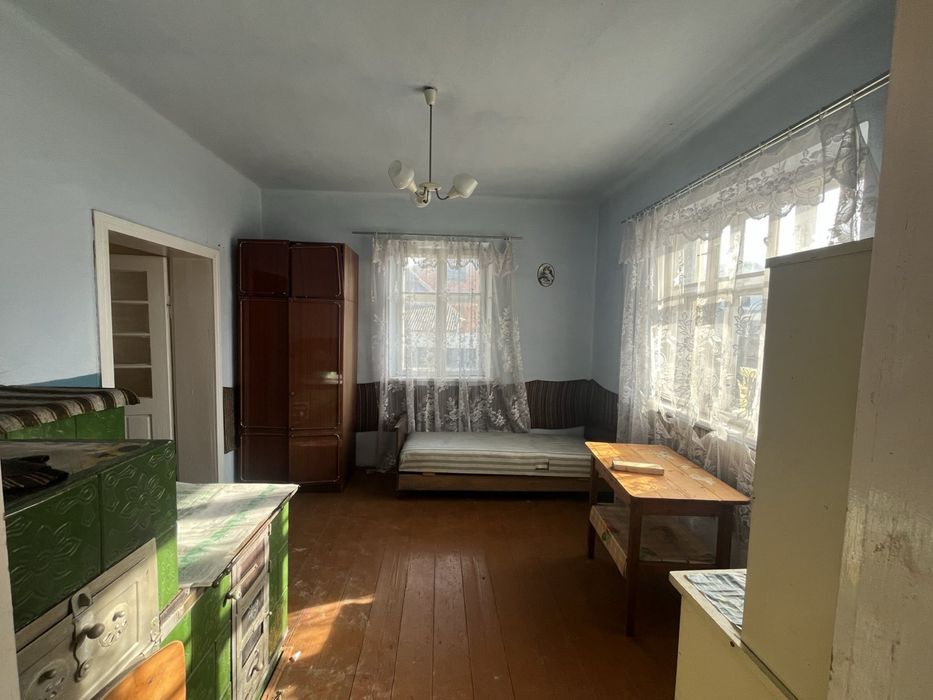 Продам 2 будинки