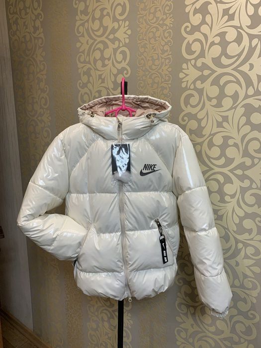 Nike Пуховик Зима Весна 140 рост. Детский Био Пух Лаковый Беж, Матов