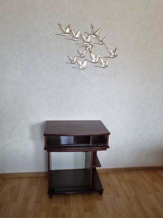 Szafka RTV w kolorze brązowym