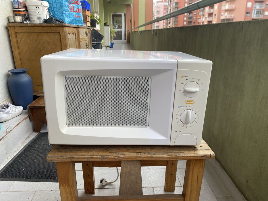 Microondas Becken Usado 1000W