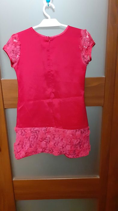 Sukienka satynowa czerwona rozm 104