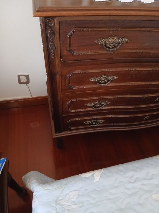 Cómoda  clássica