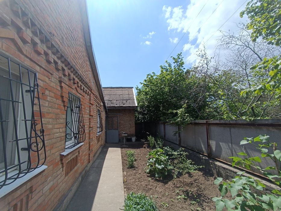 Дом  5 минут от центра