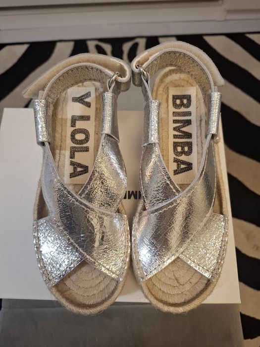 Sandálias 36 em Pele Bimba y Lola NOVAS