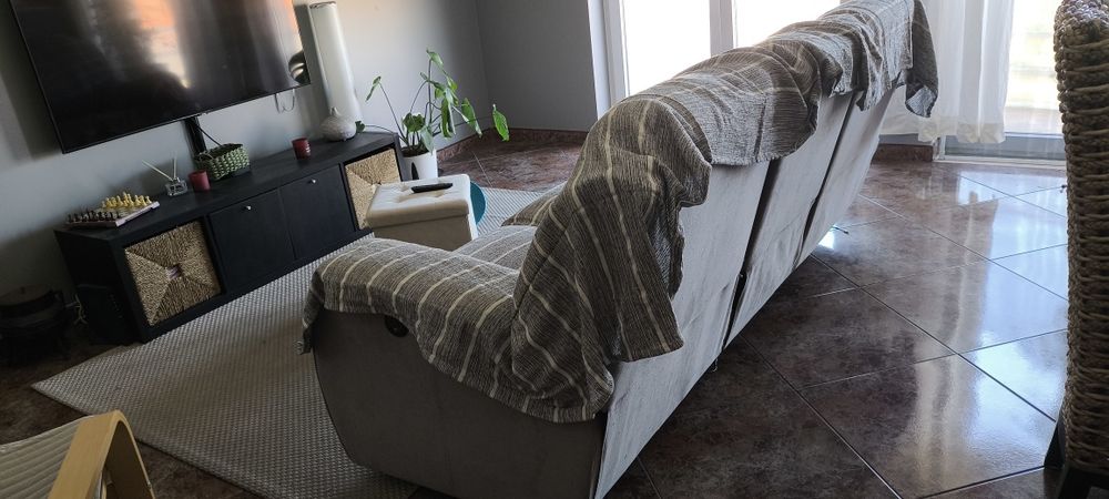 Sofá com relax automático