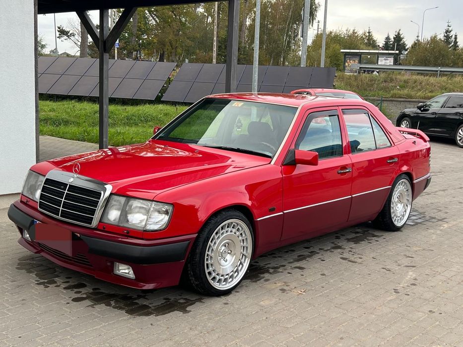 Mercedes-Benz W124