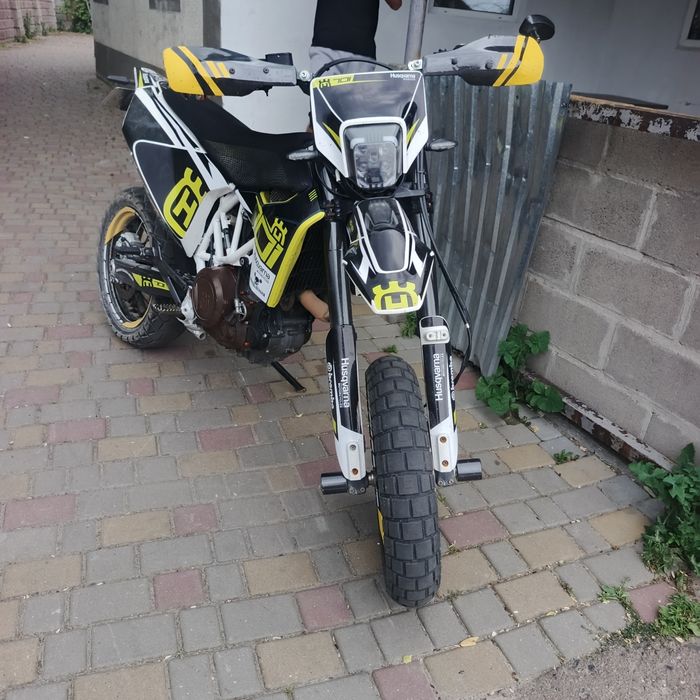 Продам Husqvarna 701