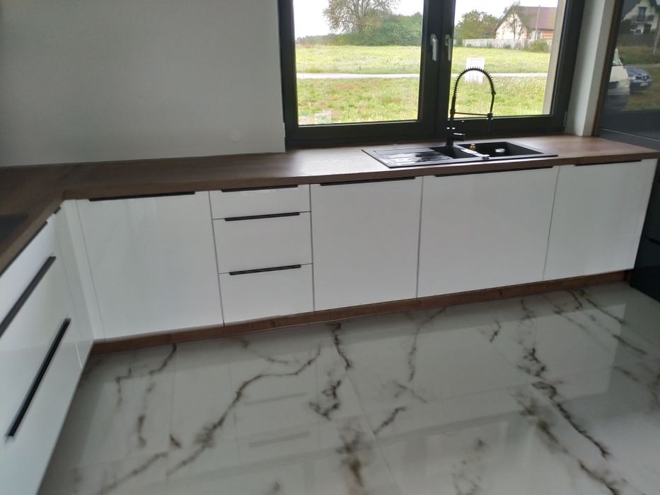 Kuchnie na wymiar Meble do całego domu