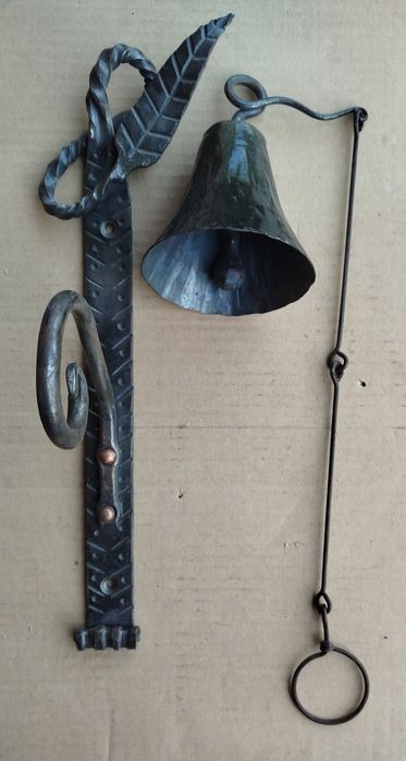 Кований дзвінок ринда.