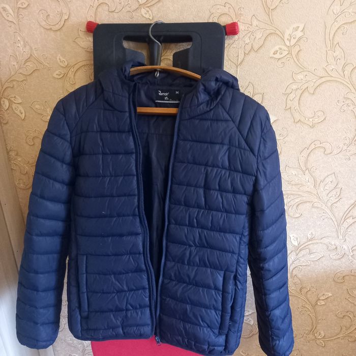 Продам куртки на мальчика в отличном состоянии