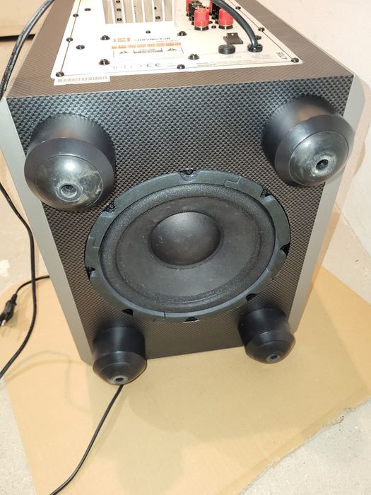 JBL SUB 200 subwoofer