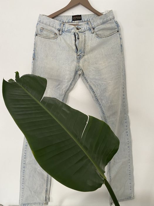 Calças de ganga clara da Zara