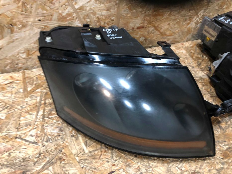 Lampa/reflektor przedni Audi TT xenon