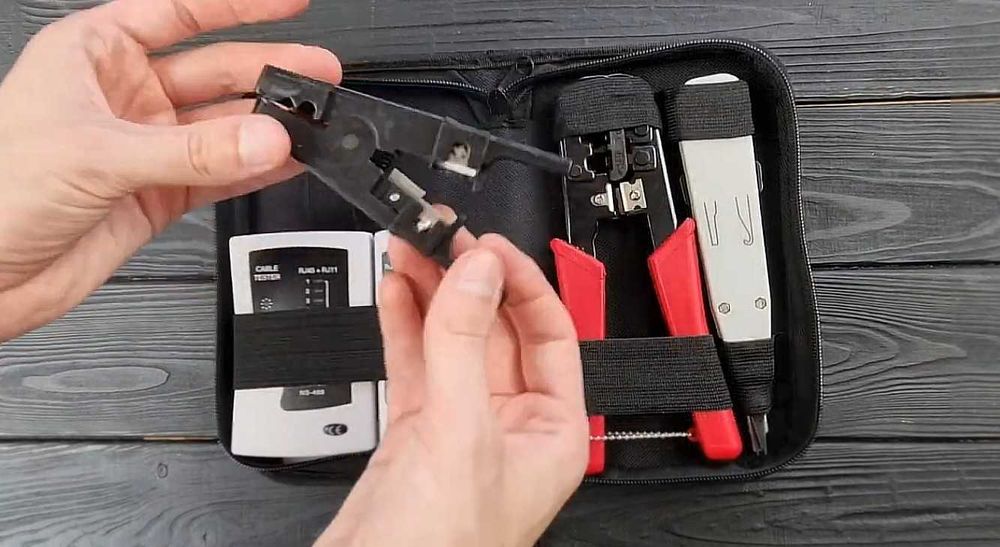 WT-4107 Набор инструментов  для работы с витой парой