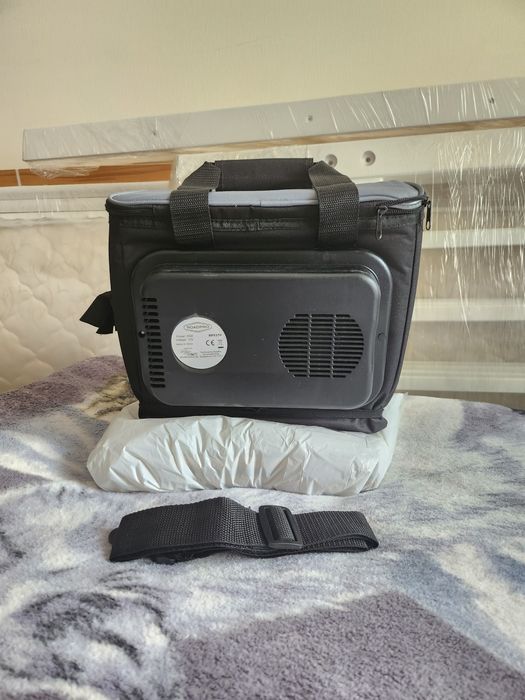 Сумка-холодильник RP 5370 12В переносная серо-чёрная. Абсолютно новая.