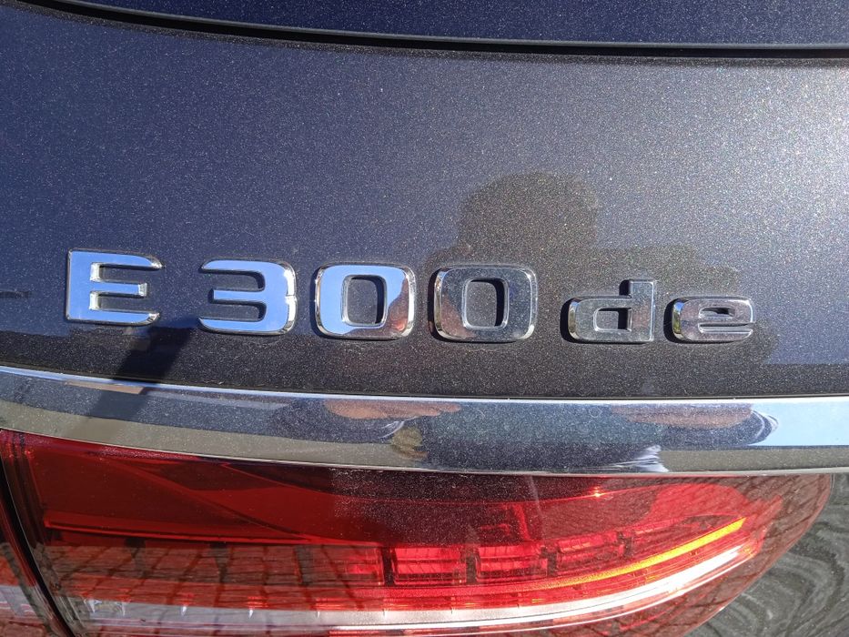 Grelha frontal Mercedes E300 de 2025