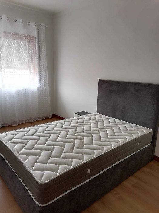 Quarto mobilado