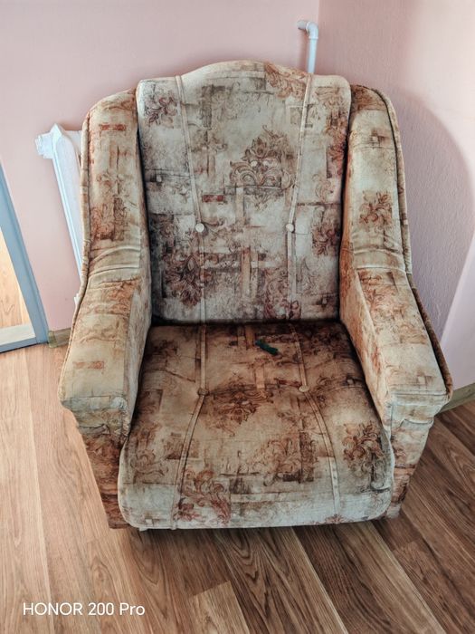 Oddam fotel za darmo